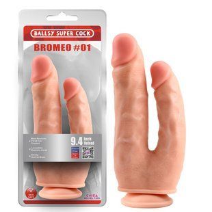 Фалоімітатор&nbsp;подвійний Chisa&nbsp;Ballsy Super Cock Bromeo&nbsp;#&nbsp;01 на присосці, тілесний 42158  /CN-471942158 фото
